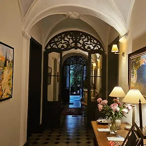 La Cordeline Bed & Breakfast
