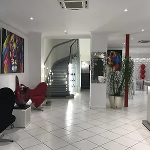 https://le-capitole-toulouse.midi-pyreneeshotels.com
